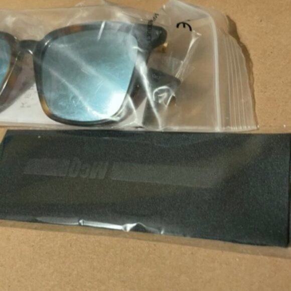 McQ by Alexander McQueen 51mm Square Core Sunglass - Picture 4 of 9